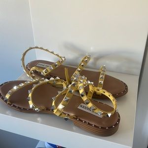 Steve madden studded sandals